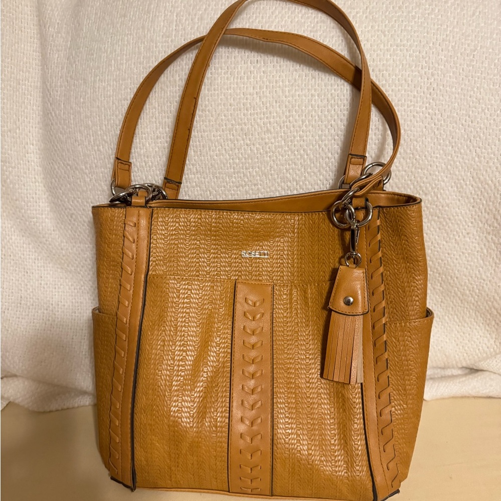 Rosseti XL Tan 3 Compartments Purse VGUC 😊😊